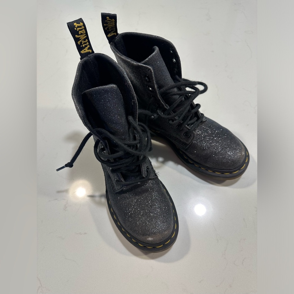 Dr Marten’s glitter pascal size 5